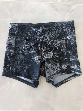 Active High-Waist Black & Gray Patterned Women's Shorts